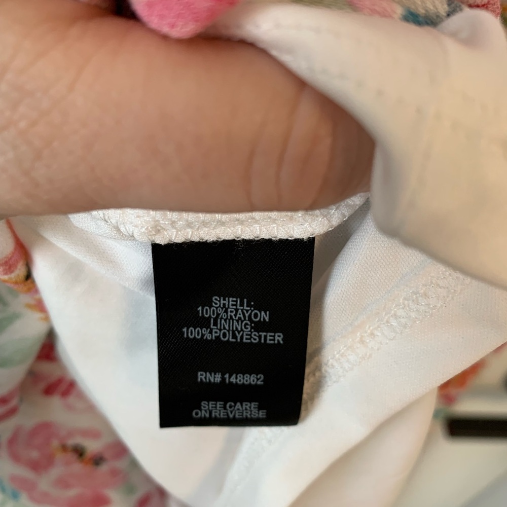 NWT TORRID Women’s‎ Ivory Ditsy Floral Gauze Button Front Tea-Length Dress Sz 2X - Picture 14 of 16